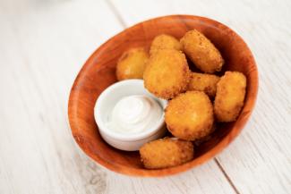 Bar snacks at Ruddons Bar, Elie Holiday Park