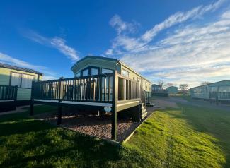 The Winchester - sun deck with sea views