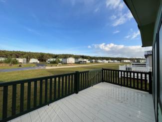 The Silverdale - big sky views from your sun deck