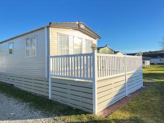 The Beverley - spacious sun deck